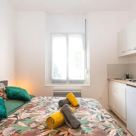 Kasa Suite - Studio Tout Equipe Et Cosy Cambrai Exterior photo
