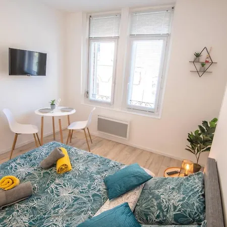Kasa Suite - Studio Tout Equipe Et Cosy Cambrai Exterior photo